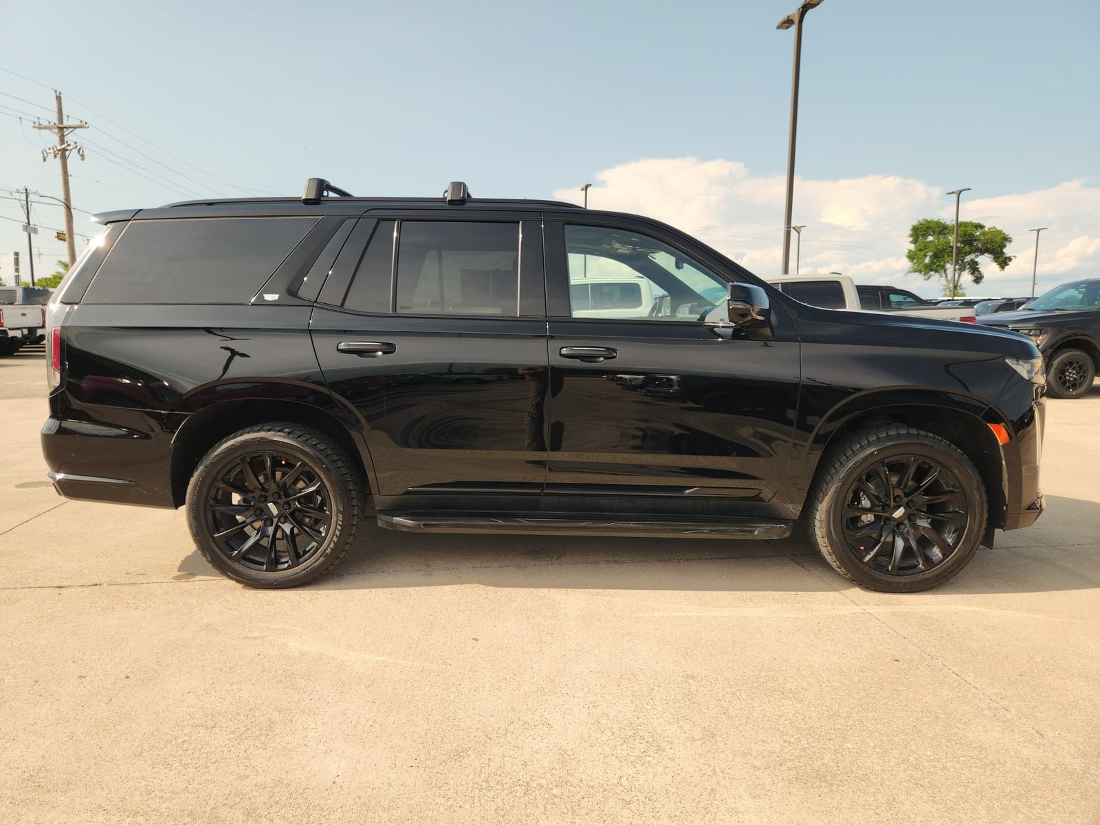 Used 2021 Cadillac Escalade Sport w/ LPO, ONYX Package AWD/4WD image 7
