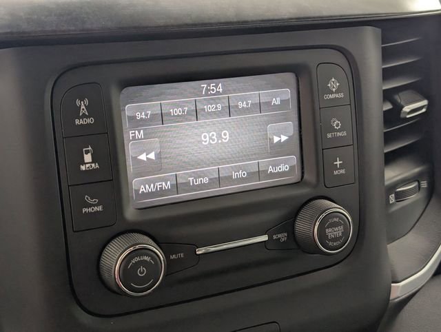 Used 2022 RAM 1500 Big Horn AWD/4WD image 18