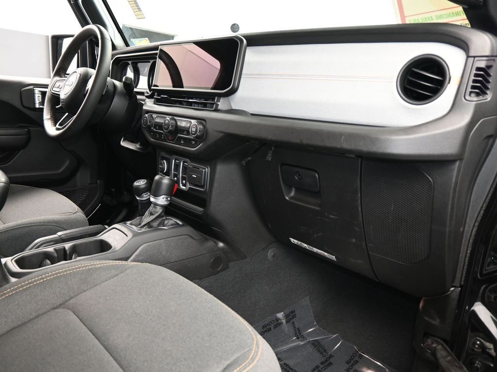 Used 2024 Jeep Wrangler Sport S image 34