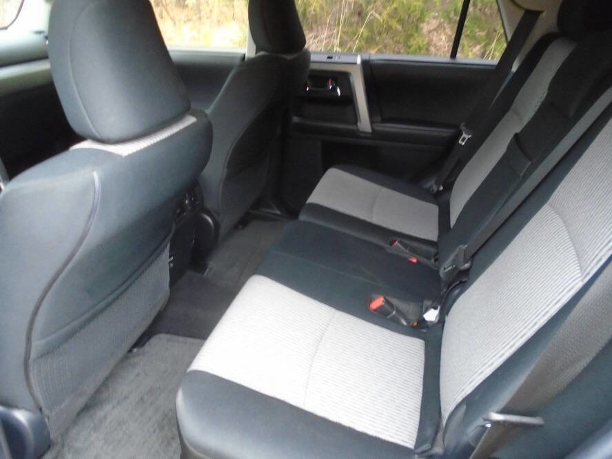 Used 2018 Toyota 4Runner SR5 image 11