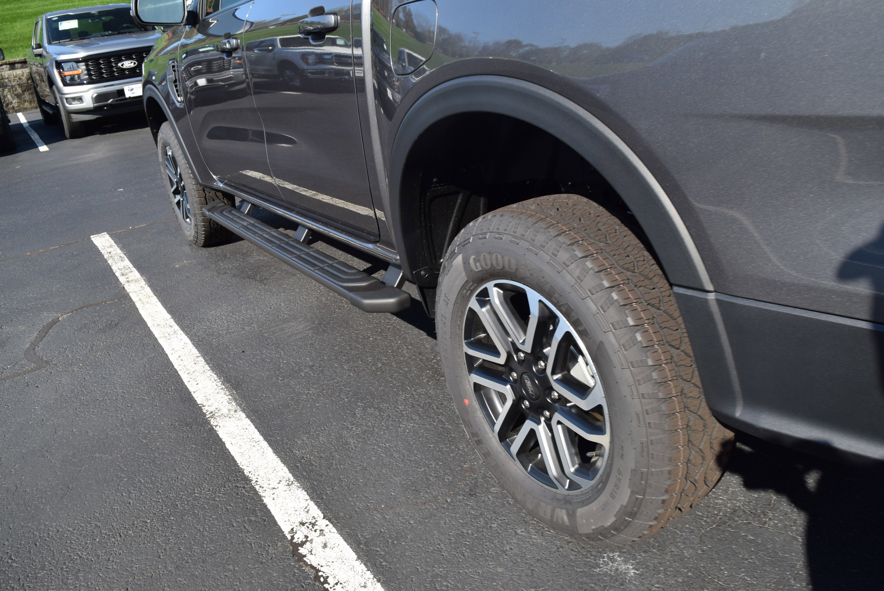 Used 2025 Ford Ranger Lariat image 4