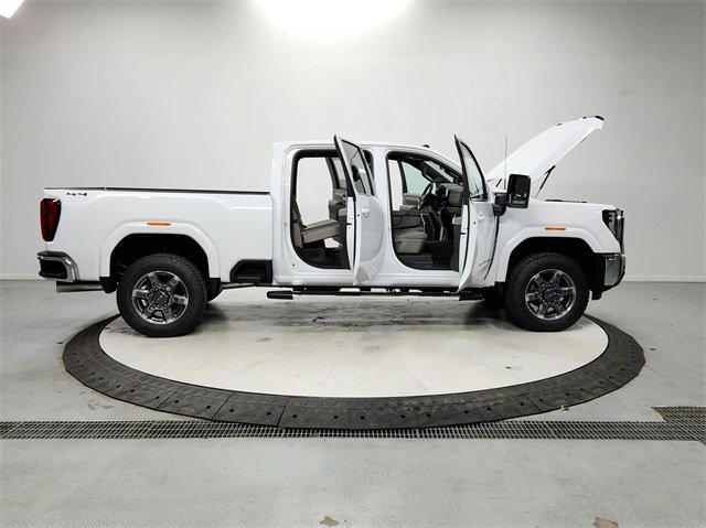 New 2026 GMC Sierra 2500 SLE w/ Preferred Package image 16