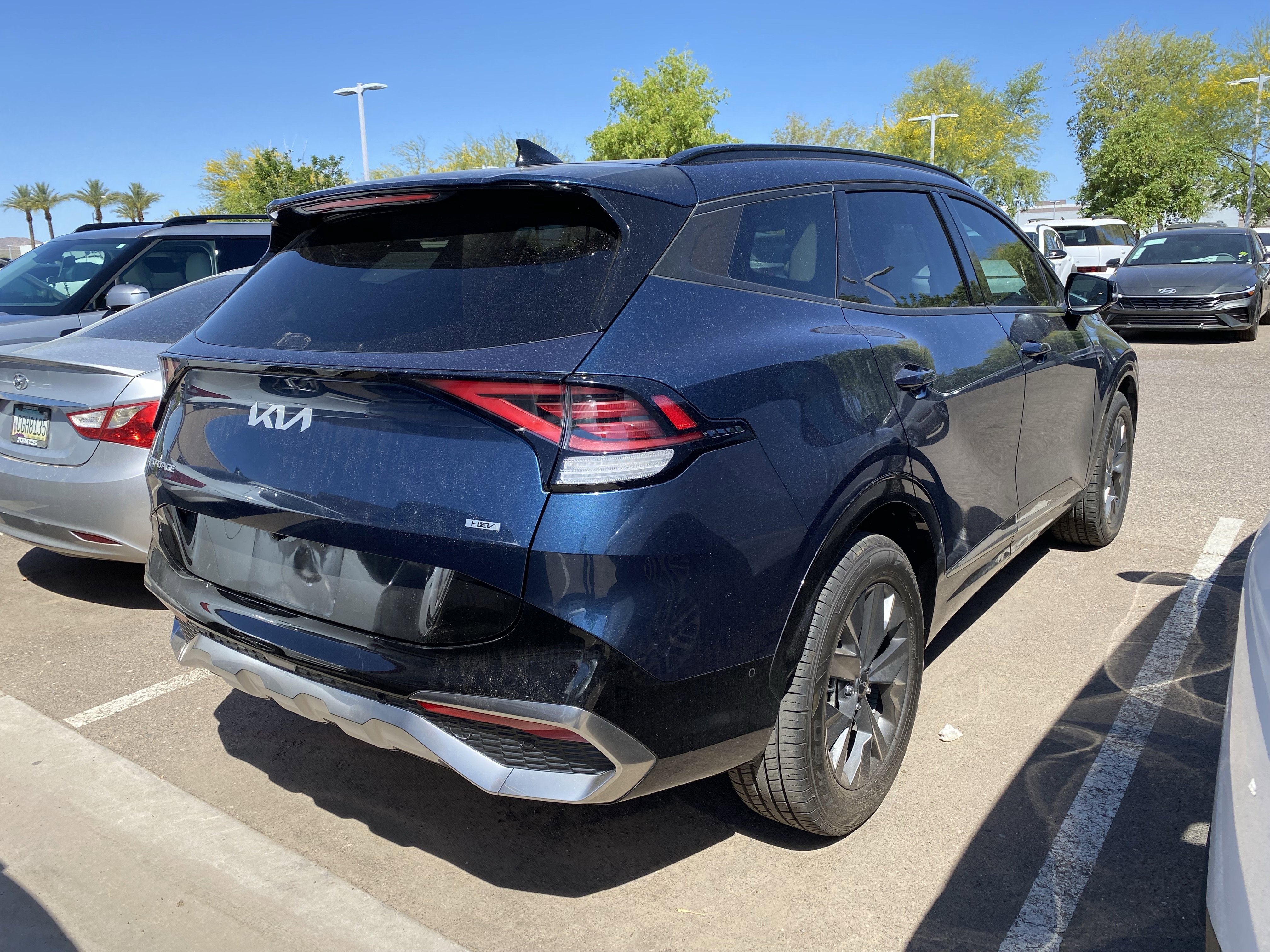 Used 2023 Kia Sportage SX Prestige image 2