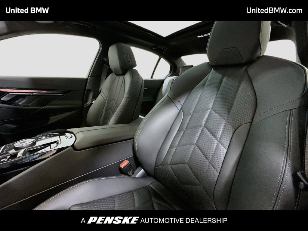 New 2027 BMW 530i w/ Premium Package RWD image 5