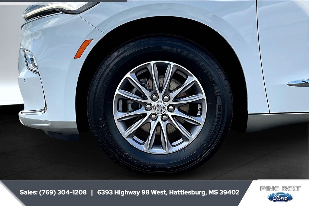 Used 2024 Buick Enclave Premium image 7