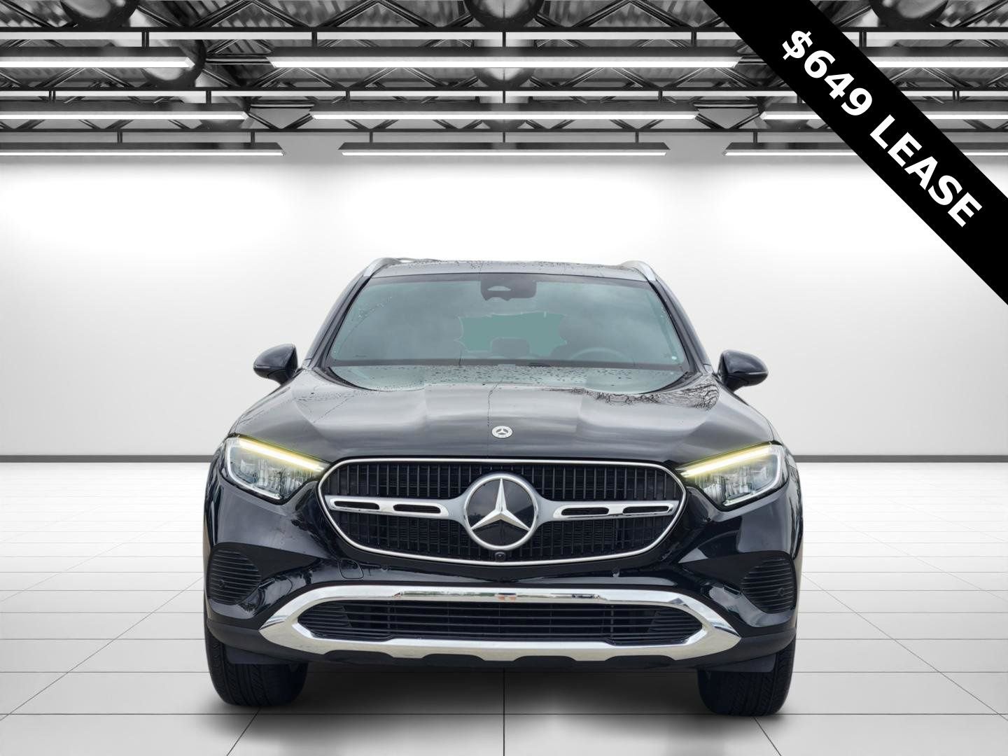 Certified 2025 Mercedes-Benz GLC 300 4MATIC image 4
