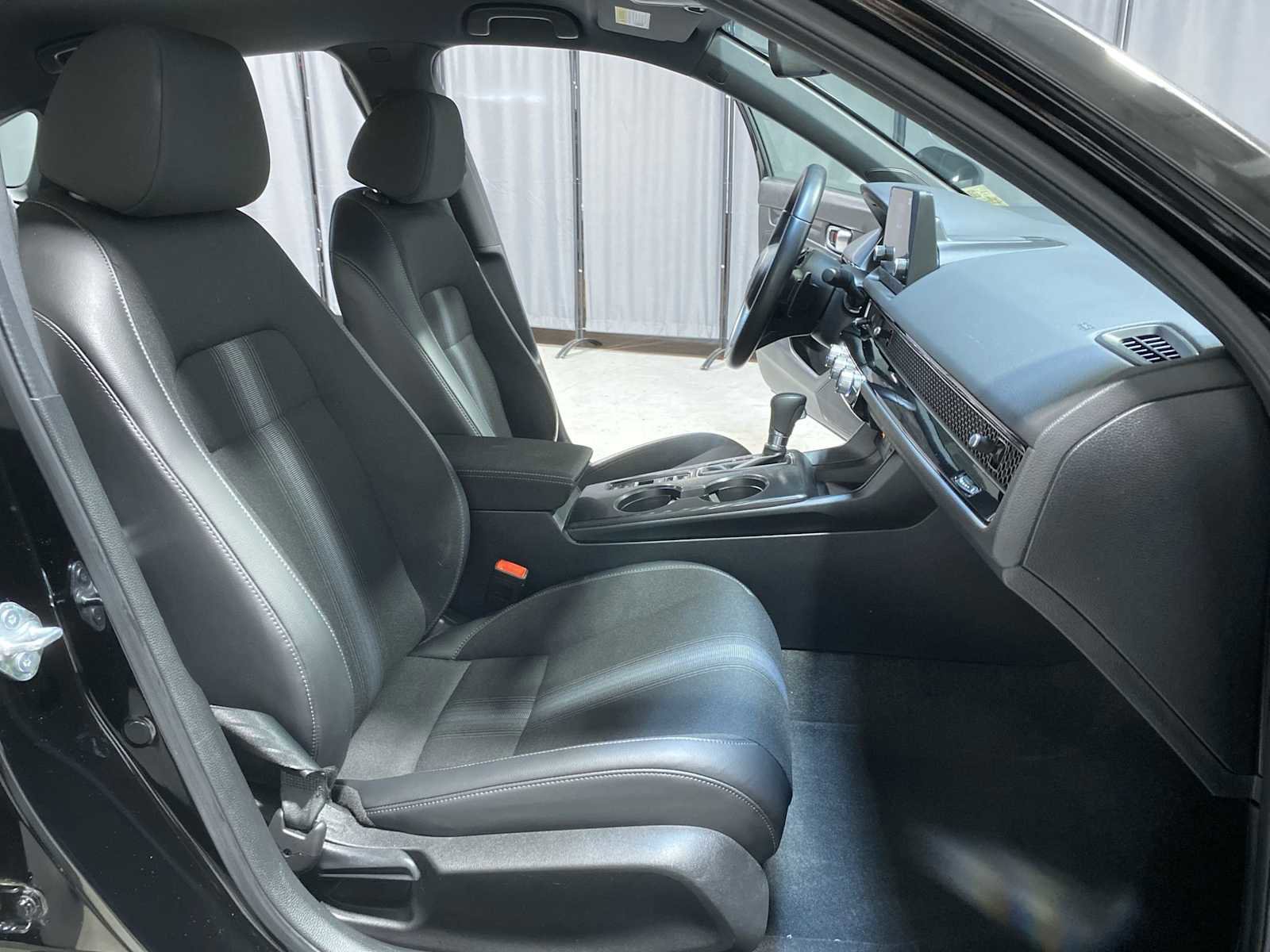 Used 2023 Honda Civic Sport image 14