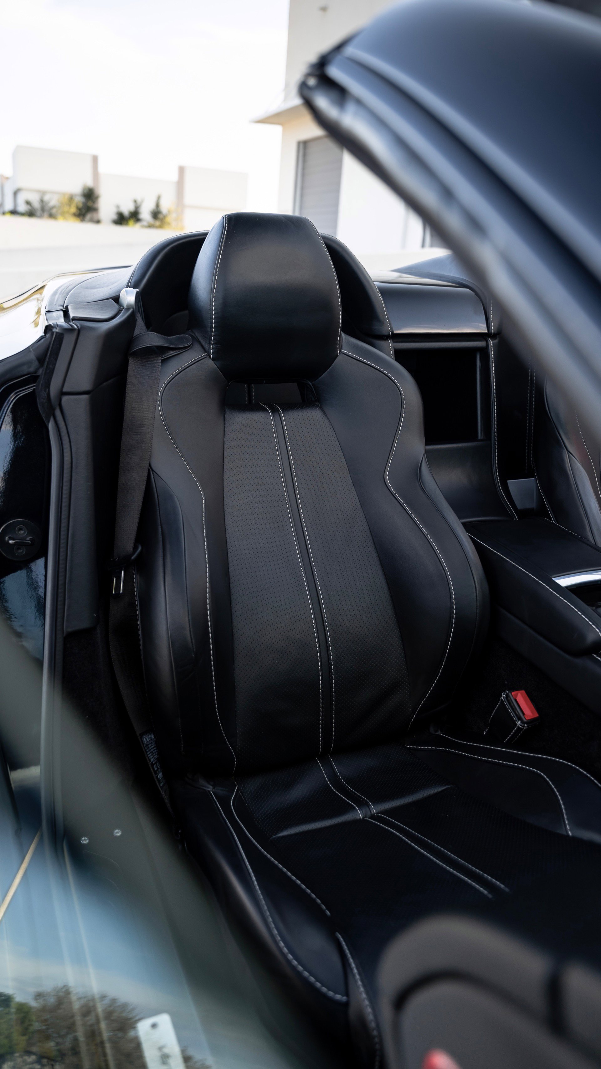 Used 2015 Aston Martin V8 Vantage GT image 5