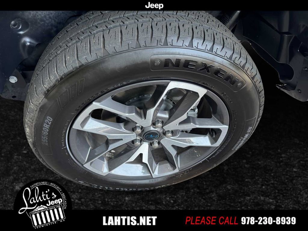 Used 2024 Jeep Wrangler Unlimited w/ Convenience Group image 8