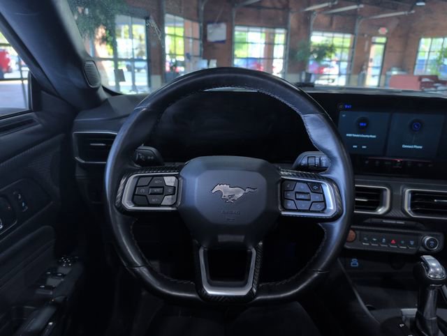 Used 2025 Ford Mustang Premium RWD image 2