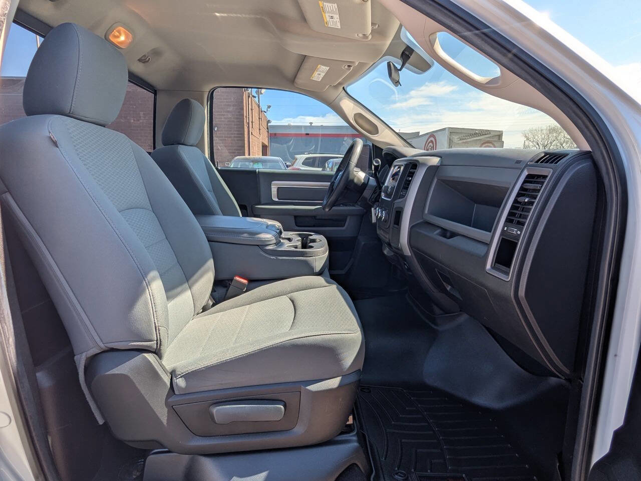 Used 2014 RAM 1500 Express RWD image 14