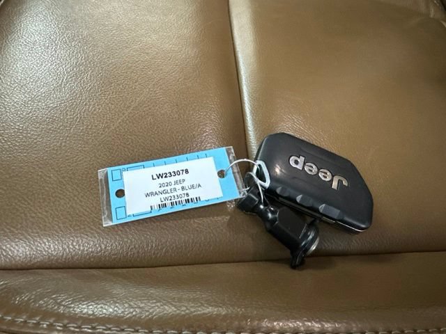 Used 2020 Jeep Wrangler Unlimited Rubicon AWD/4WD image 33