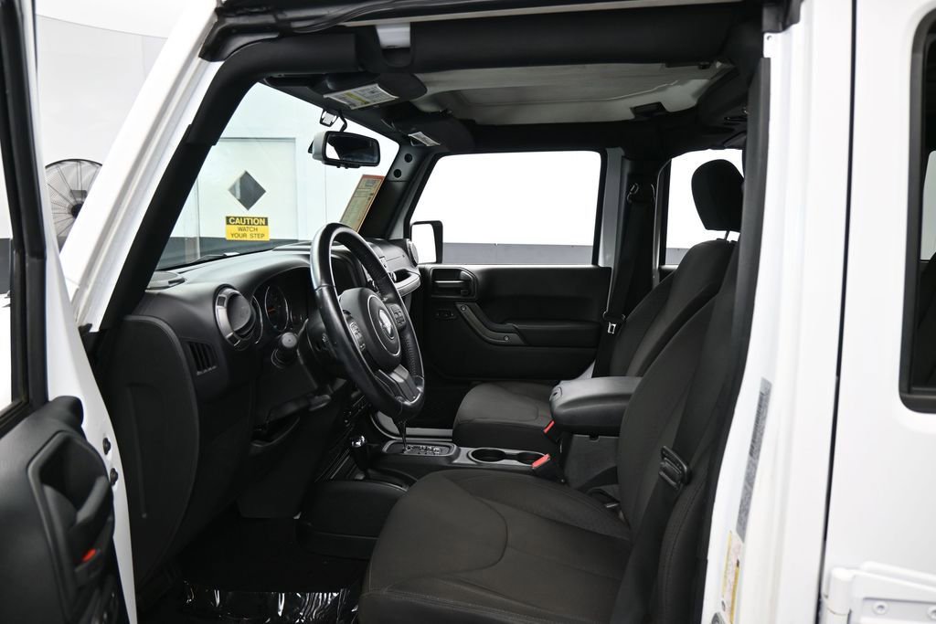 Used 2018 Jeep Wrangler Unlimited Sport S AWD/4WD image 11