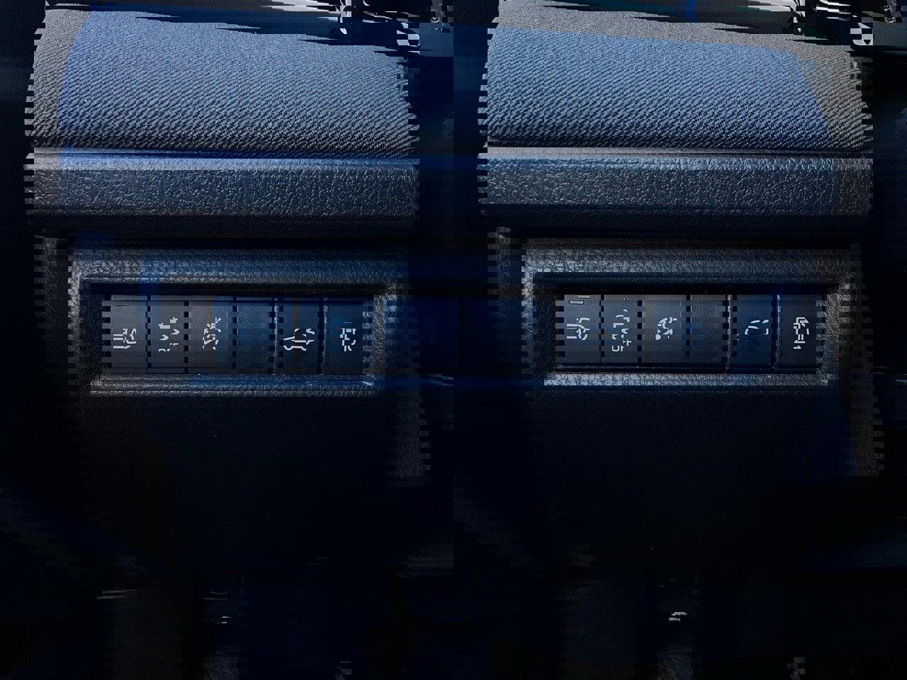 Used 2025 Toyota Camry LE image 21