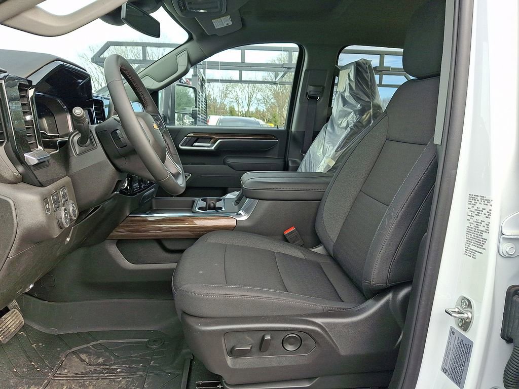 New 2025 Chevrolet Silverado 3500 LT w/ Convenience Package image 9