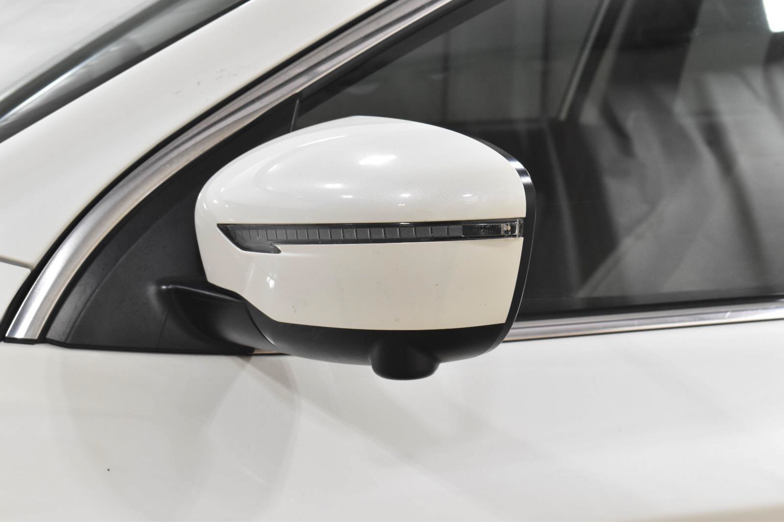Used 2020 Nissan Rogue Sport SV w/ Technology Package FWD image 31
