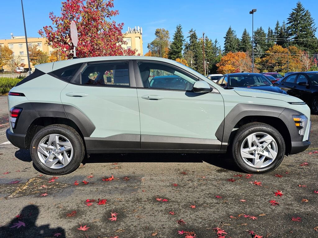 New 2026 Hyundai Kona SE image 8