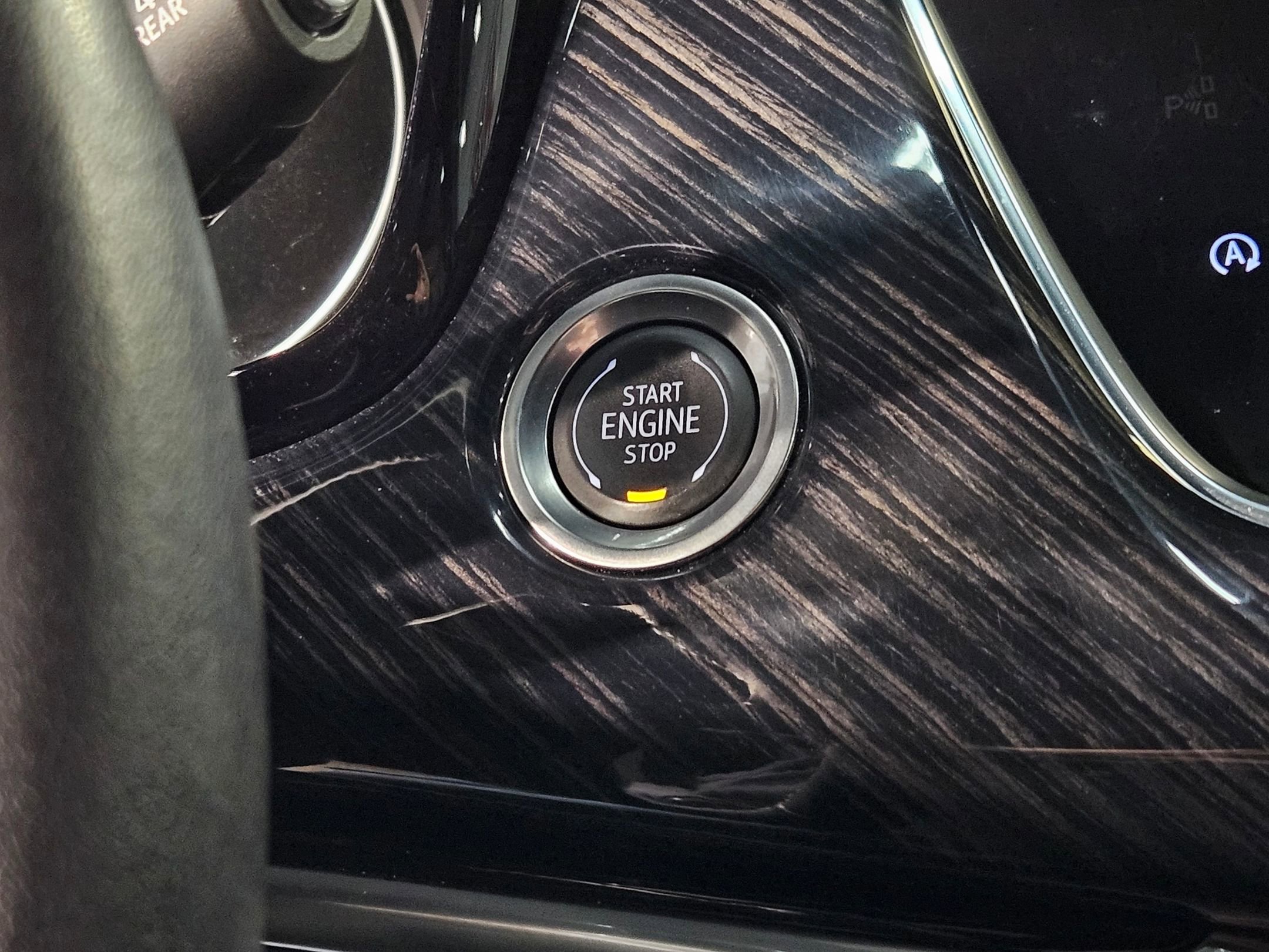 Used 2025 Cadillac XT6 Premium Luxury image 35