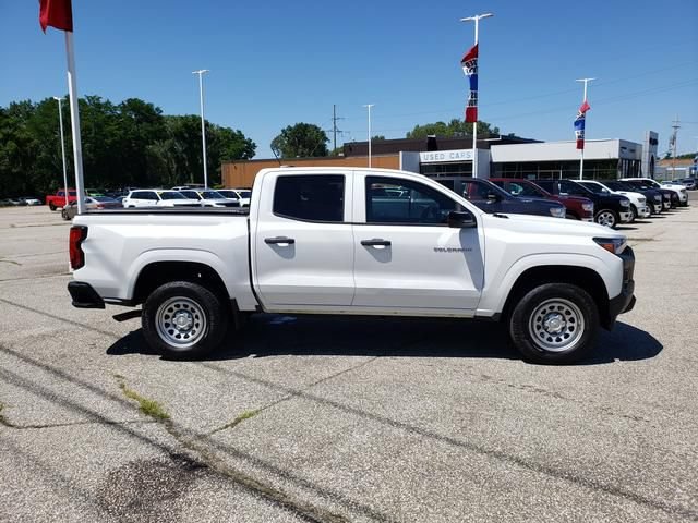 Used 2024 Chevrolet Colorado W/T w/ Safety Package RWD image 2