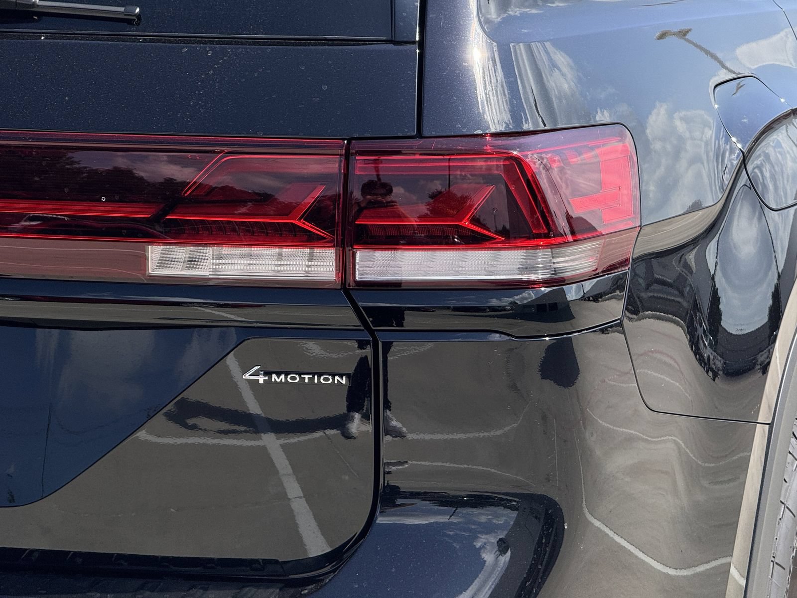 New 2026 Volkswagen Atlas Peak Edition AWD/4WD image 14
