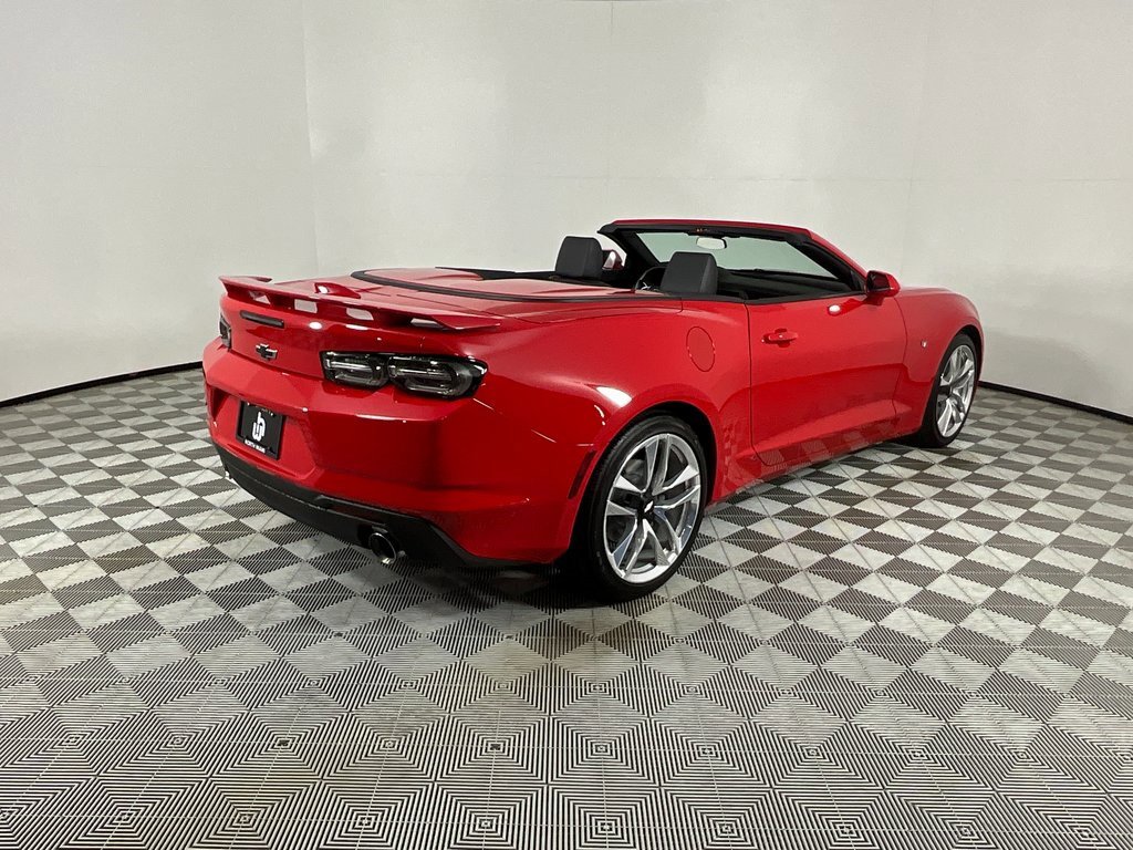 Used 2022 Chevrolet Camaro LT w/ RS Package image 7