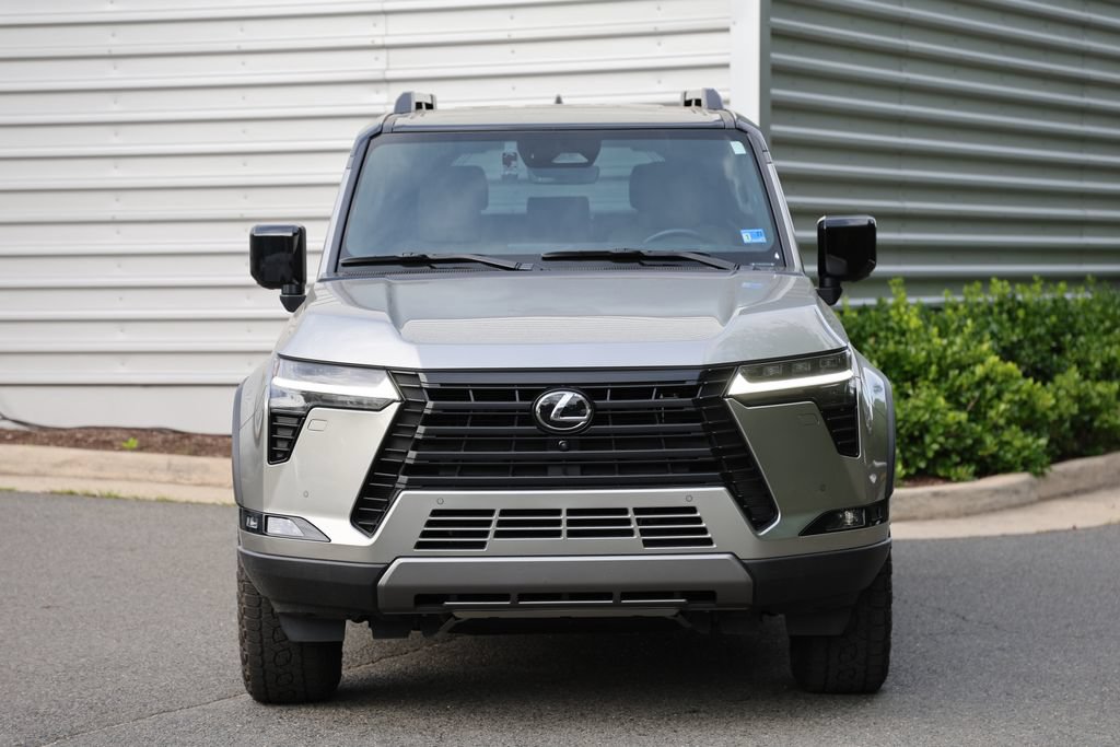 Used 2024 Lexus GX 550 AWD/4WD image 5