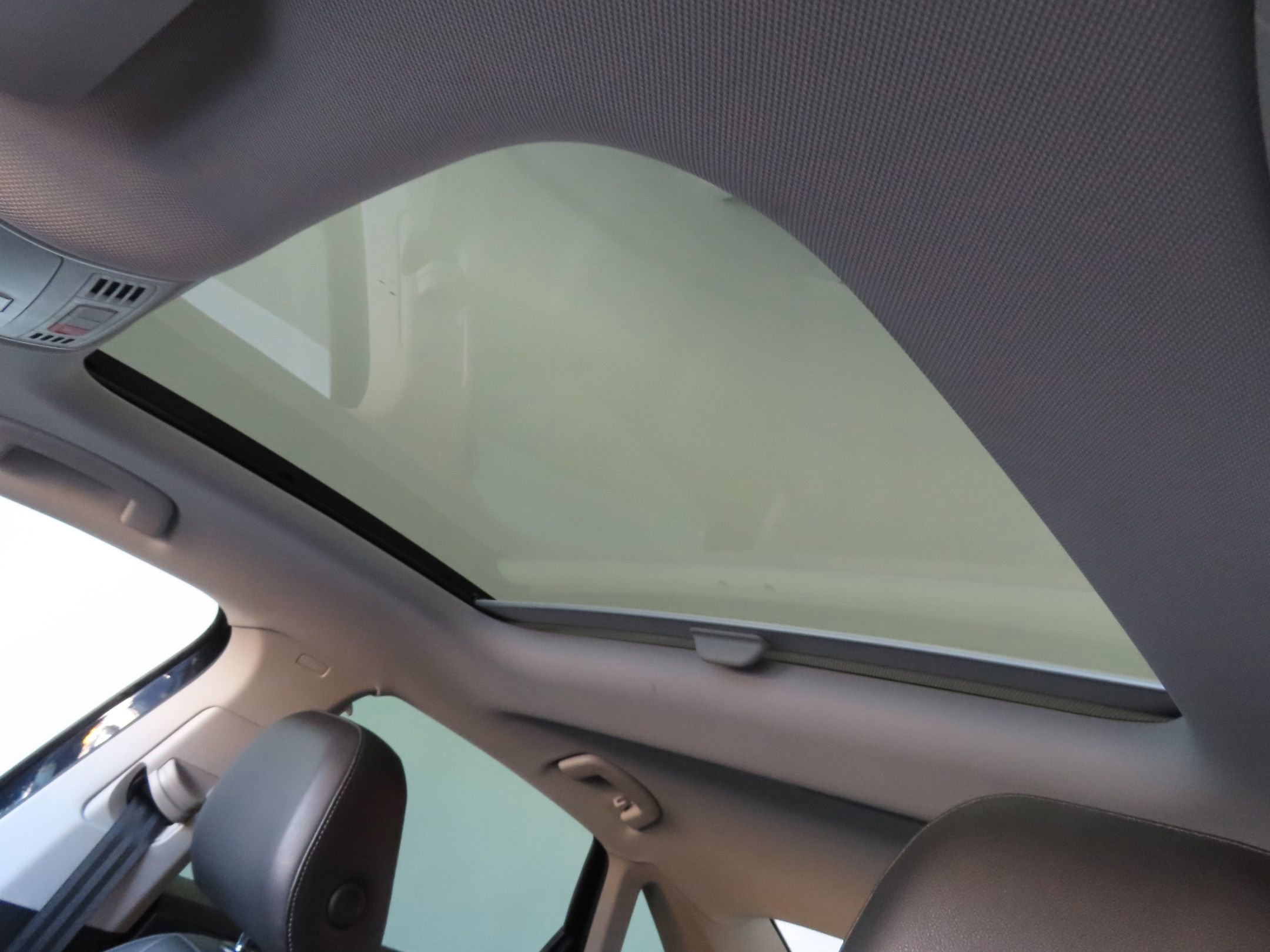 Used 2019 Volkswagen Jetta SEL image 22