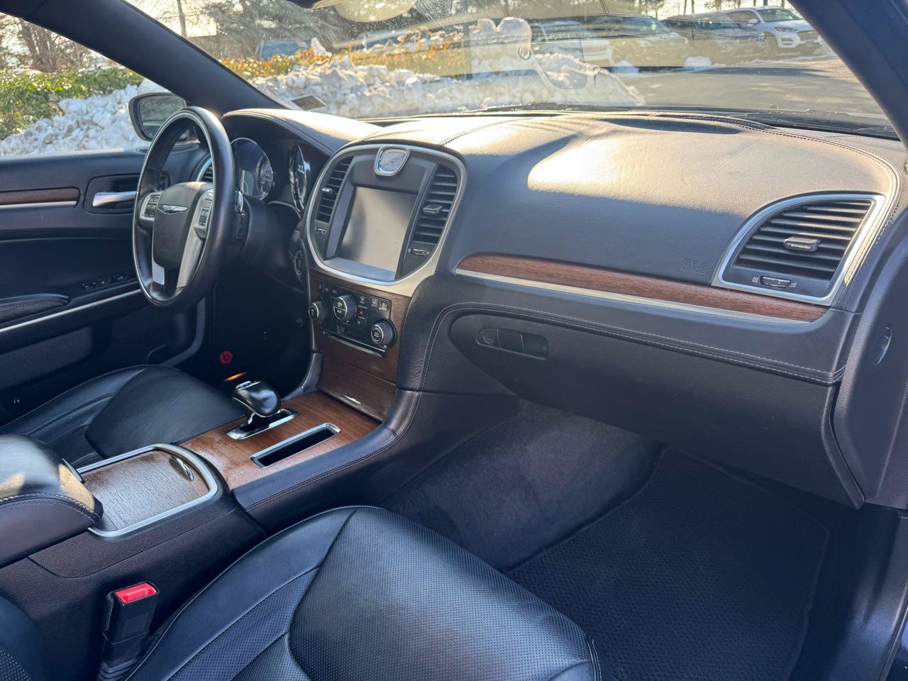 Used 2013 Chrysler 300 C w/ Beats Audio Group RWD image 22