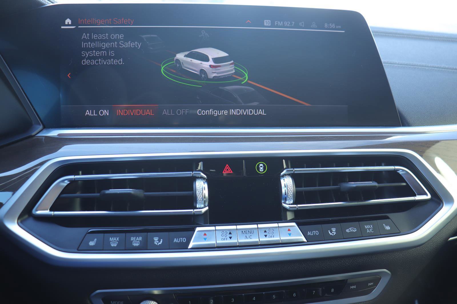 Used 2022 BMW X5 xDrive40i w/ M Sport Package image 37