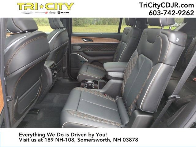 Used 2025 Jeep Grand Cherokee L Summit image 27