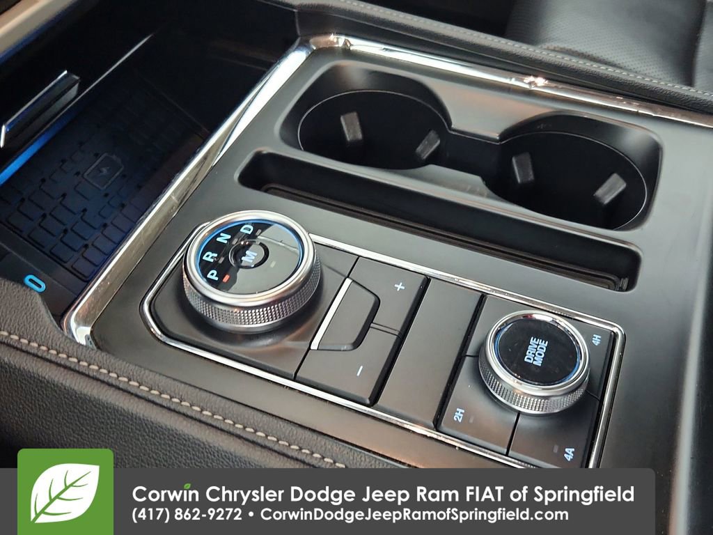 Used 2024 Ford Expedition Max XLT image 29