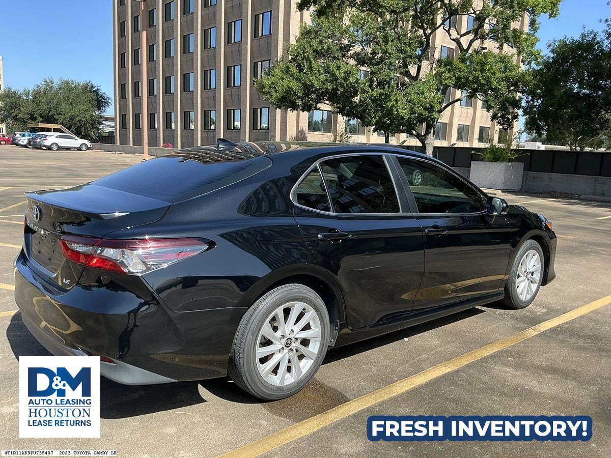 Used 2023 Toyota Camry LE w/ Convenience Package FWD image 4
