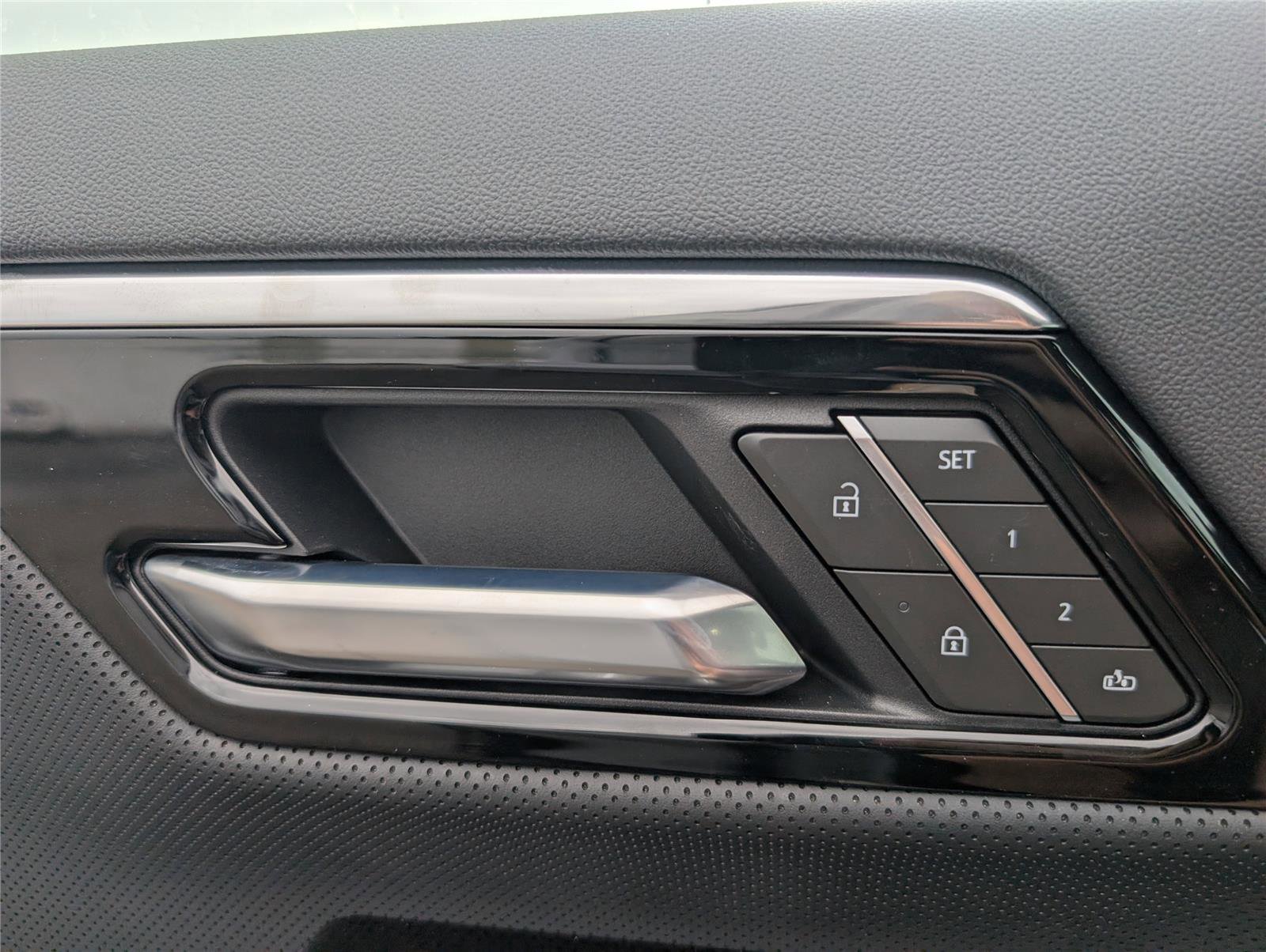 New 2025 GMC Sierra EV Denali image 28