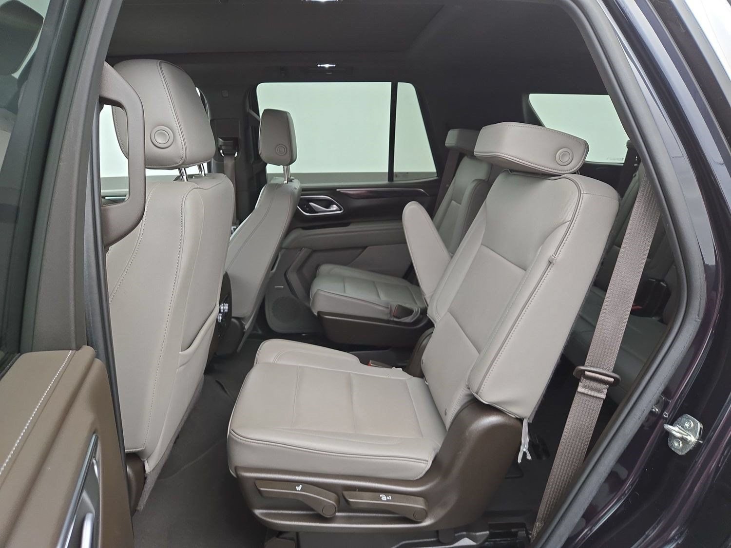 Used 2022 GMC Yukon SLT RWD image 17