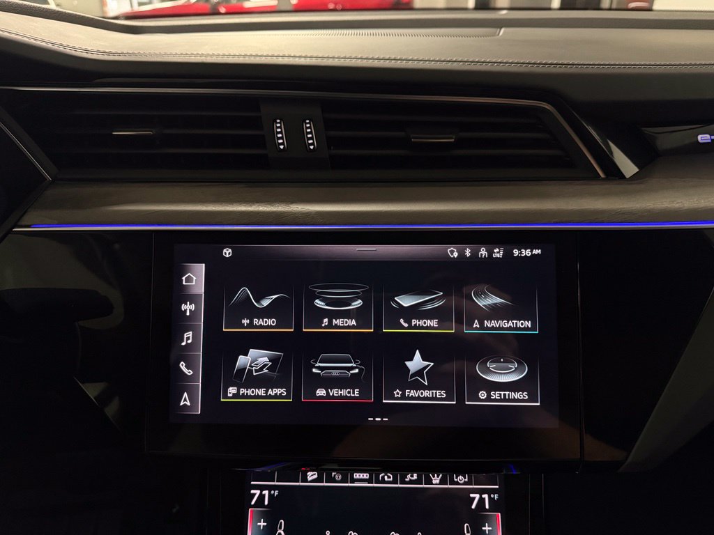 Used 2024 Audi Q8 e-tron Prestige w/ Prestige Package AWD/4WD image 12
