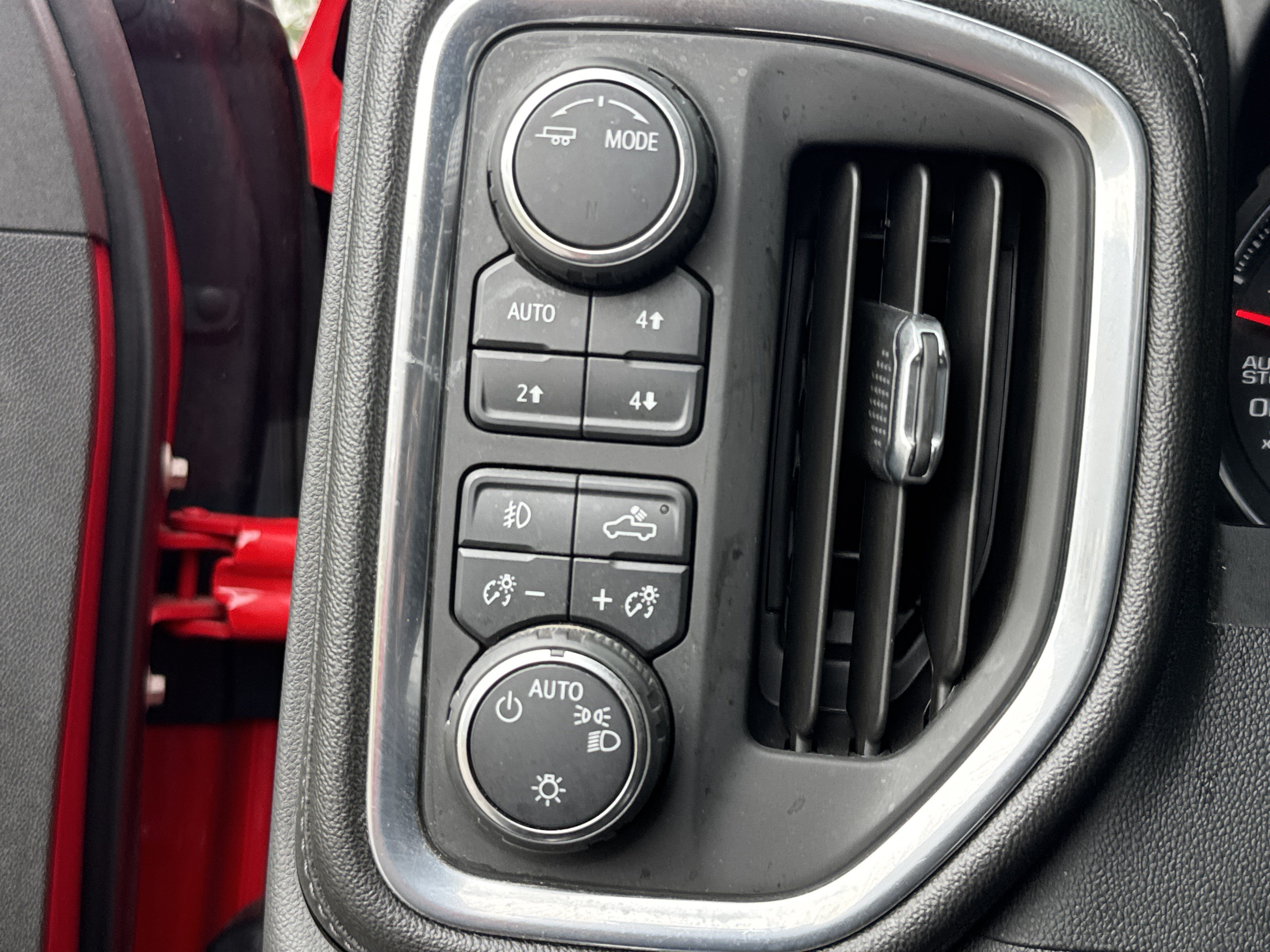 Used 2021 Chevrolet Silverado 1500 RST AWD/4WD image 19