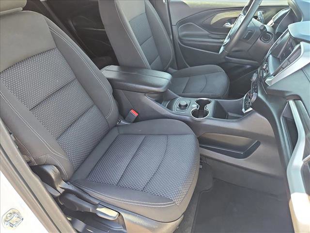 Used 2024 GMC Terrain SLE image 17