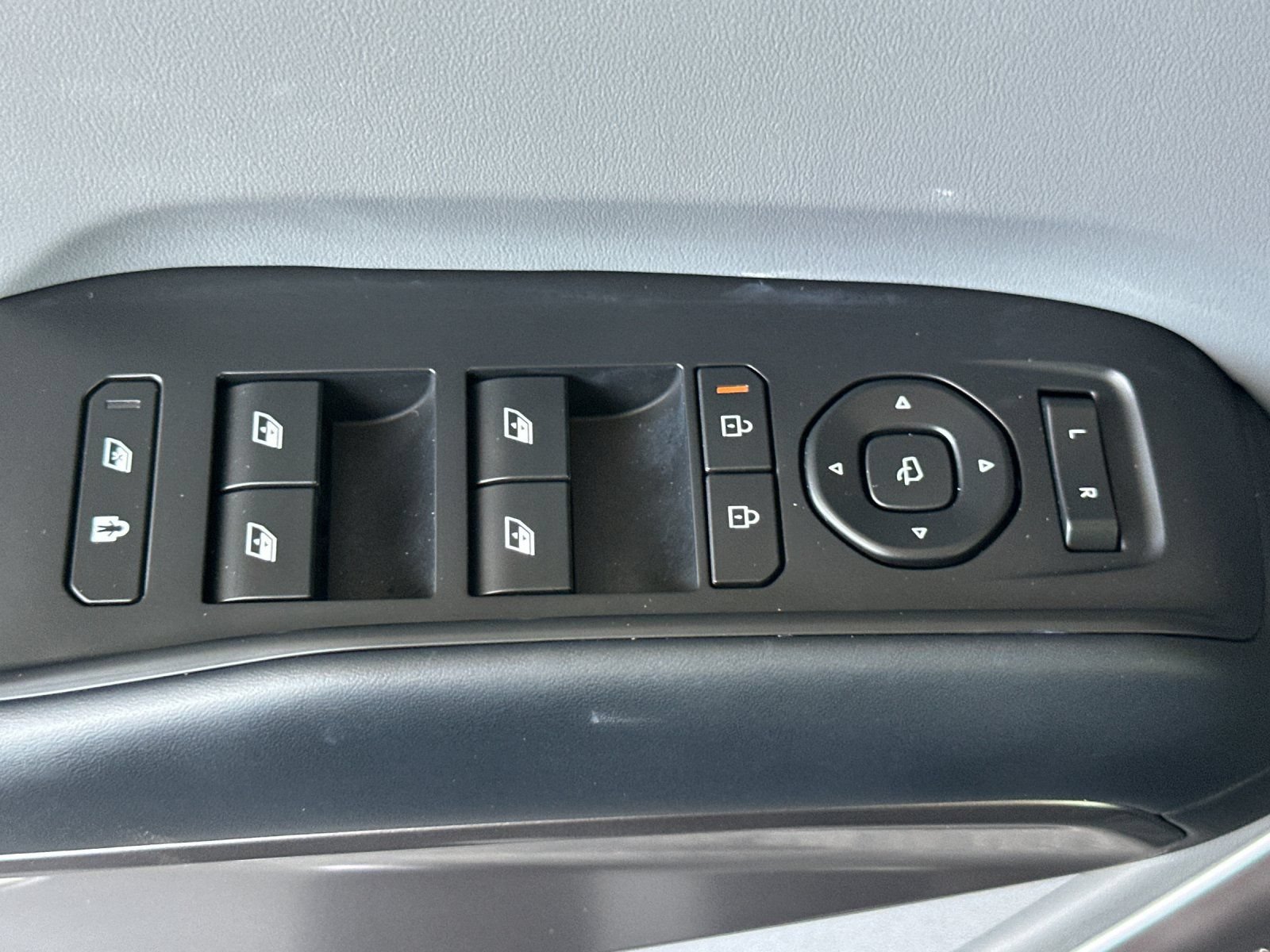Certified 2024 Kia EV9 Light Long Range RWD image 14