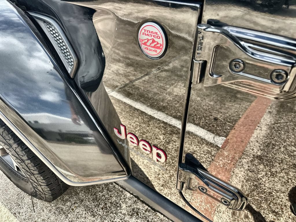 Used 2019 Jeep Wrangler Rubicon AWD/4WD image 14