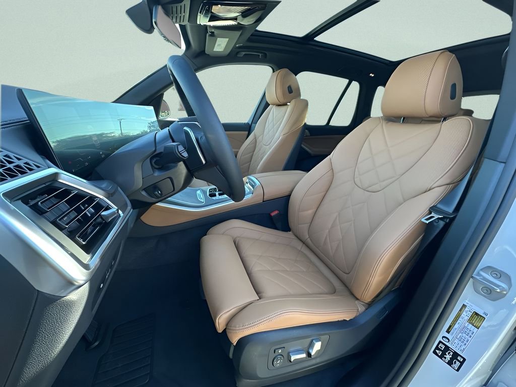 New 2026 BMW X5 xDrive40i w/ Parking Assistance Package image 13
