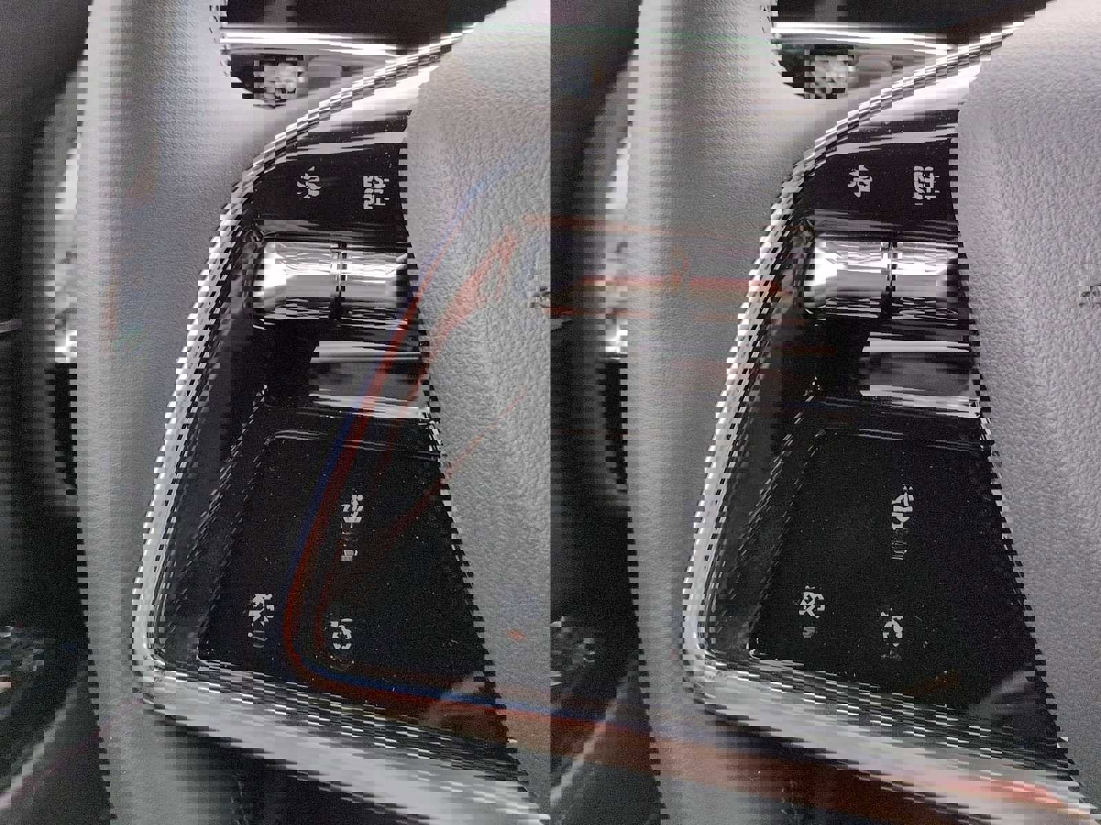 New 2025 Cadillac Lyriq Sport image 15