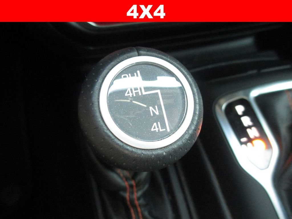 Used 2021 Jeep Gladiator Mojave w/ Cold Weather Group image 16