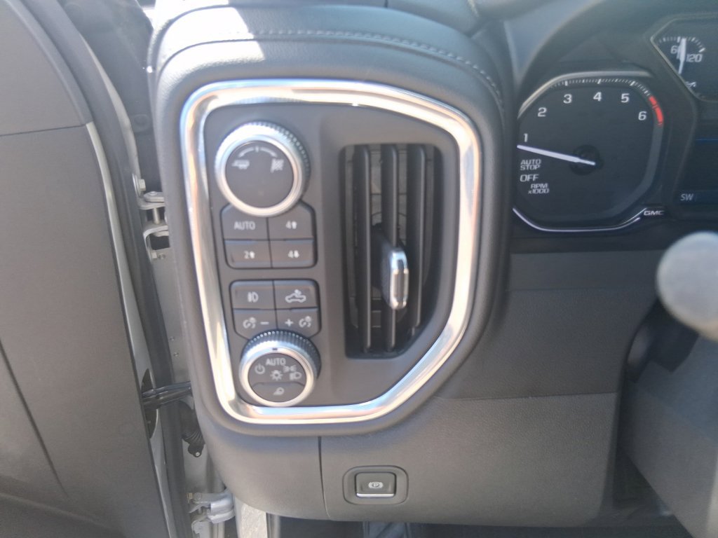 Used 2019 GMC Sierra 1500 SLT w/ SLT Premium Package AWD/4WD image 9