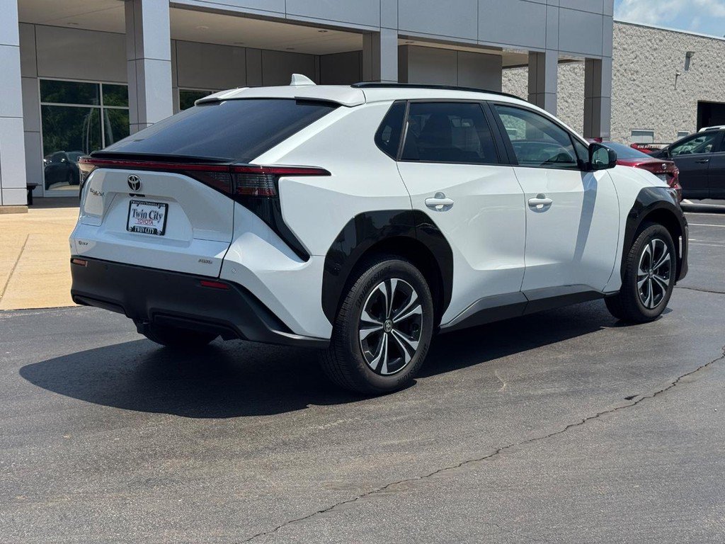 Certified 2024 Toyota bZ4X AWD w/ Weather Package image 3