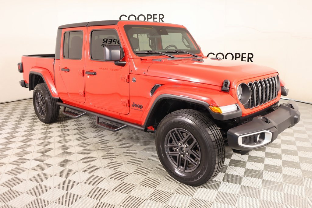 Used 2024 Jeep Gladiator Sport
