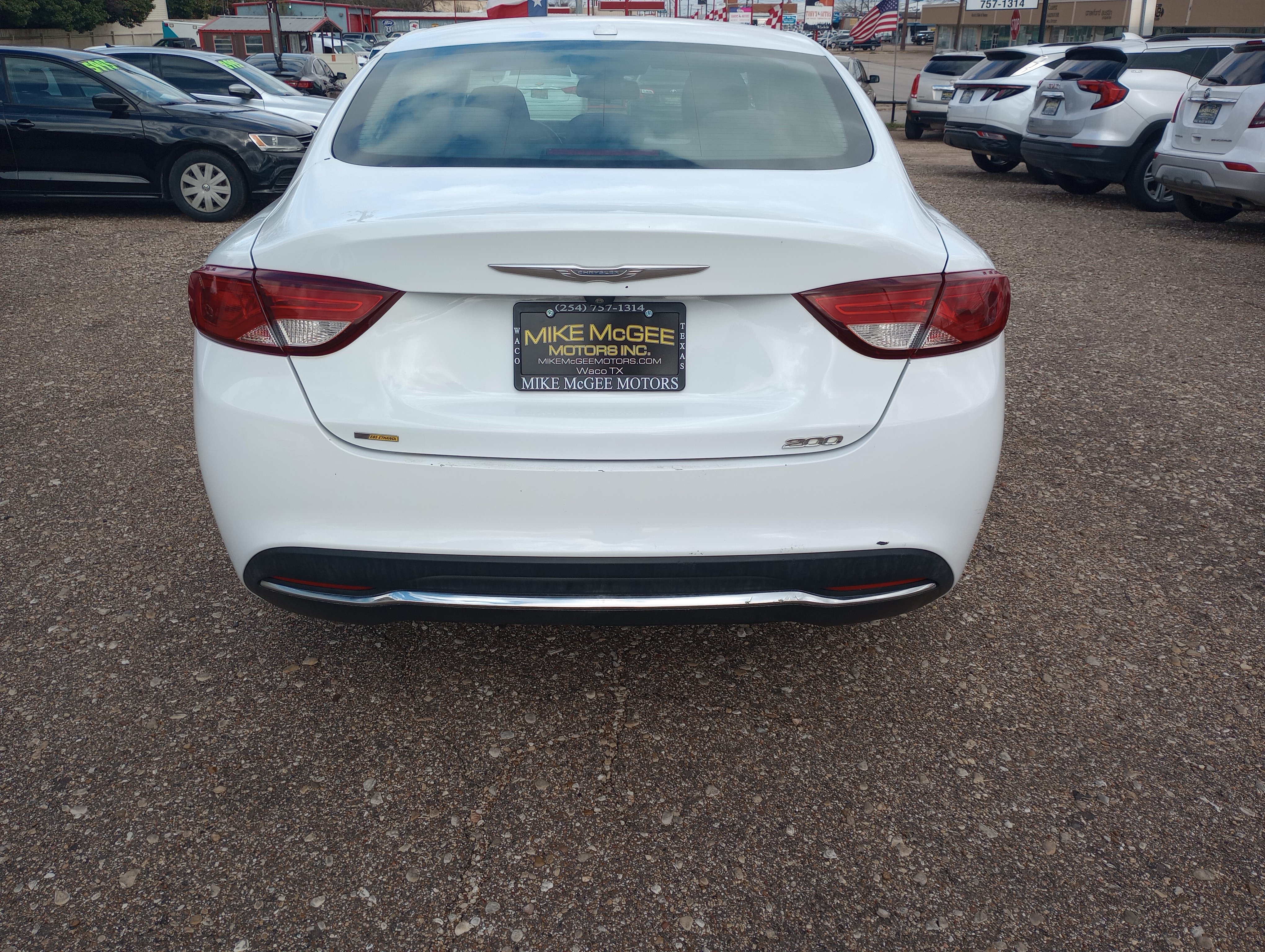 Used 2015 Chrysler 200 Limited FWD image 6