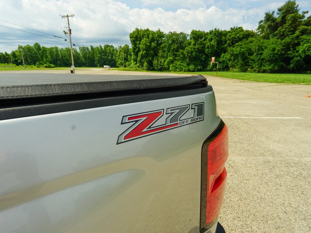 Used 2016 Chevrolet Silverado 2500 LT w/ LT Convenience Package AWD/4WD image 9