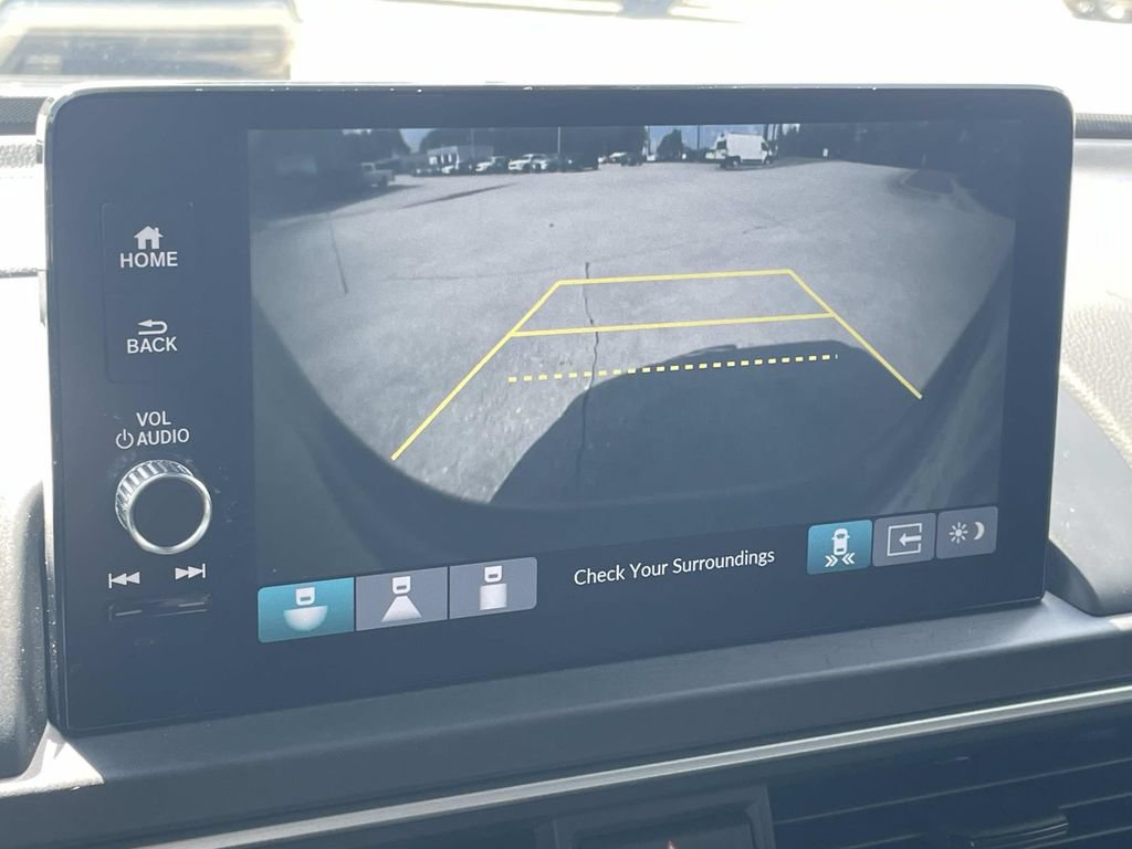Used 2025 Honda Pilot EX-L image 16