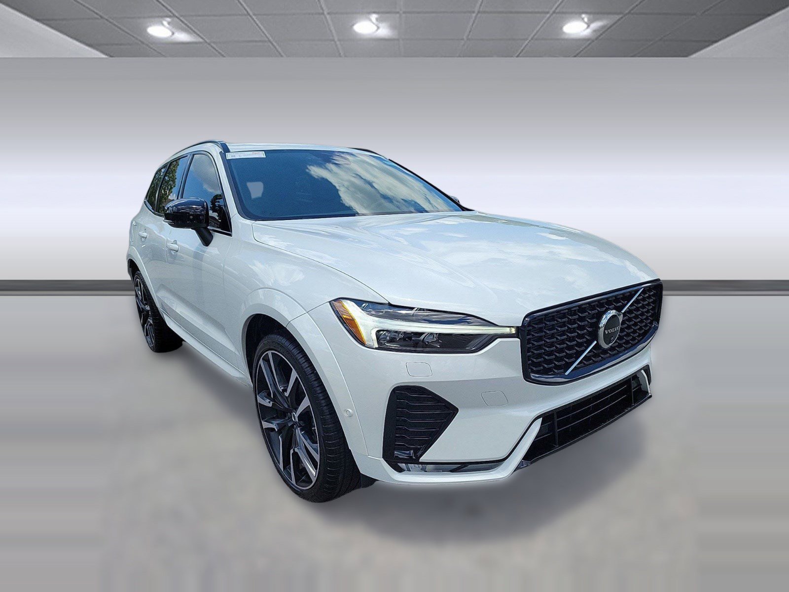 New 2024 Volvo XC60 B5 Ultimate w/ Protection Package Premier image 7