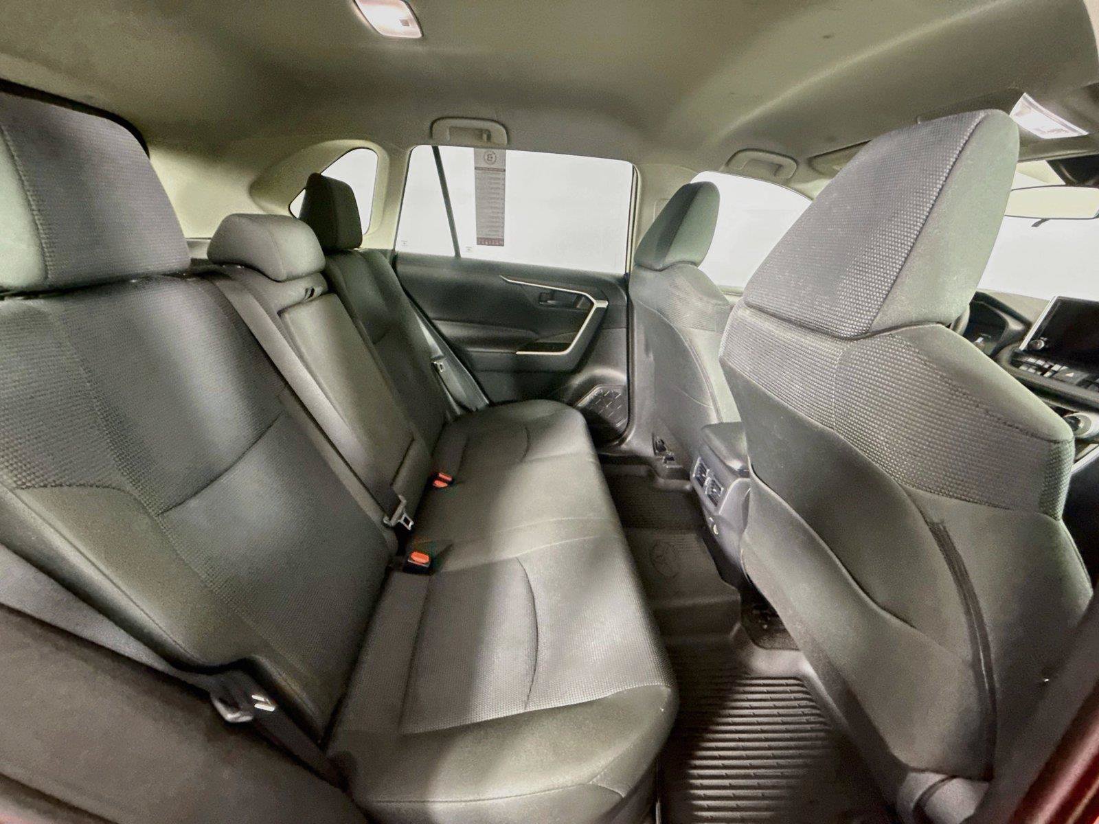 Certified 2025 Toyota RAV4 LE AWD/4WD image 38
